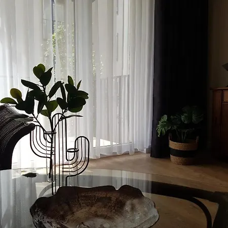 Апартаменти Old Town Wes Quality *